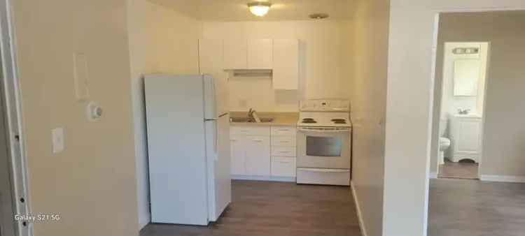 Rent Apartment Unit in Quiet Building Near Stanley Marketplace