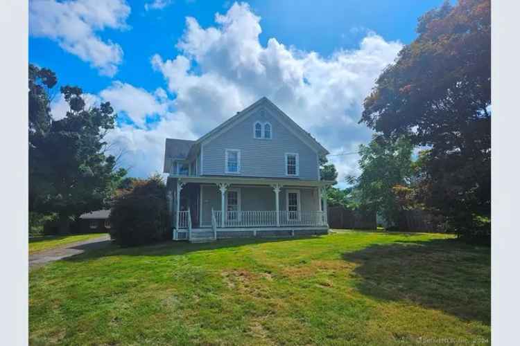 Colonial Style Home for Sale with Five Bedrooms and Barn