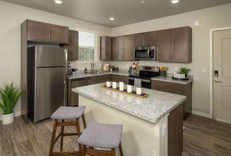 Rent Luxury Apartments in Keystone Trailhead Village Reno Nevada