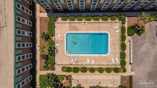 Rent Apartment Unit with Pool Access in Historic District Downtown