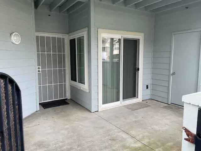 Rent 2 Bedroom Condo in Vallejo with Resort Style Amenities