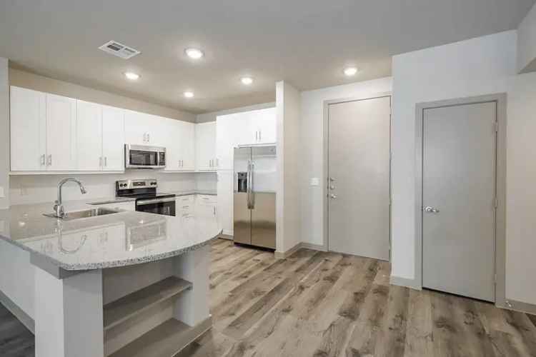 Rent Apartments in Farmers Branch with Modern Finishes and Amenities