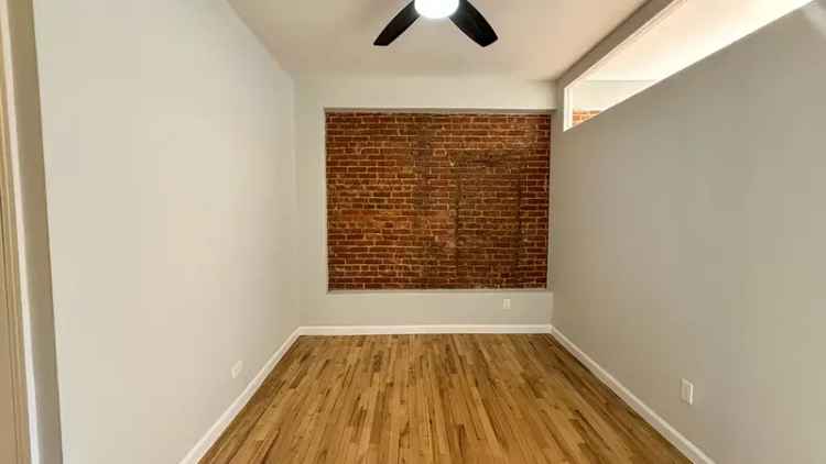 Rent 2 Bedroom Apartment in Manhattan with Modern Kitchen Features