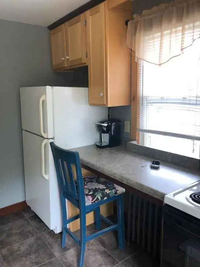 Rent Apartment Unit in Eau Claire with Beautiful Features and Proximity to Parks