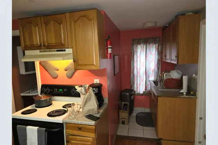 Rental 2 Unit Property in Cleveland with Convenient Amenities