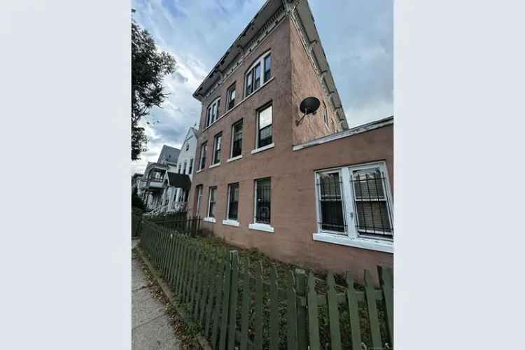 Rent Beautiful 9 Unit Building on Elm St Near Yale University