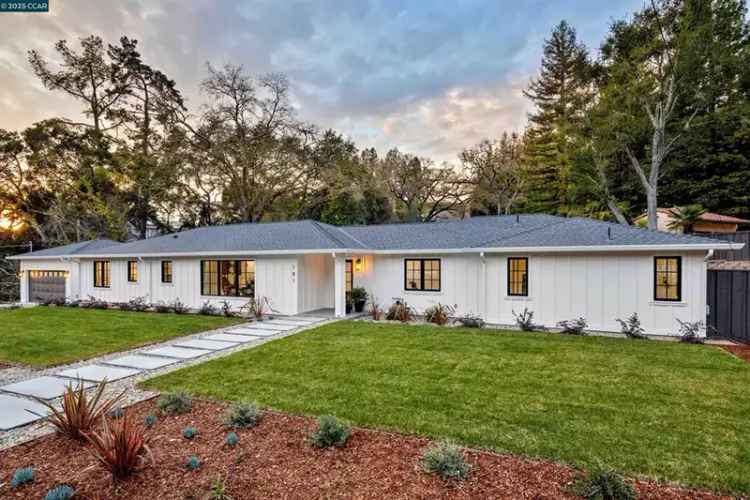 Buy House in Napa with Chef's Kitchen and Spacious Outdoor Entertainment