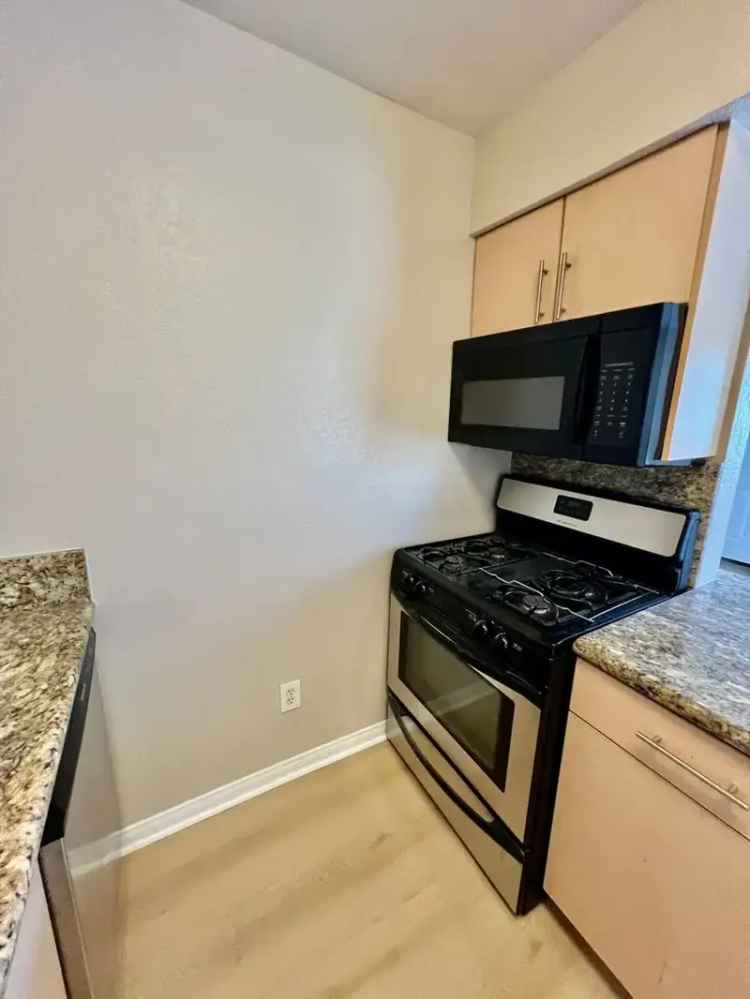 Rent Apartment Unit in Siena of Corona Hills with Amenities