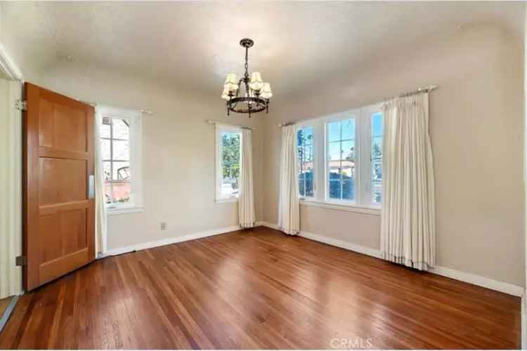 House For Sale in 6051, Riverside Avenue, Riverside, California