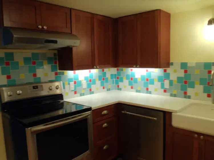 Rent Basement Apartment in Great Neighborhood with Utilities Included