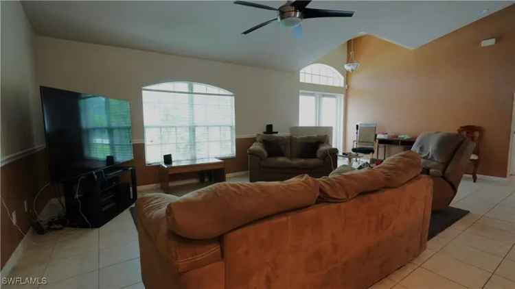 House For Sale in 1216, Southwest 1st Avenue, Cape Coral, Florida