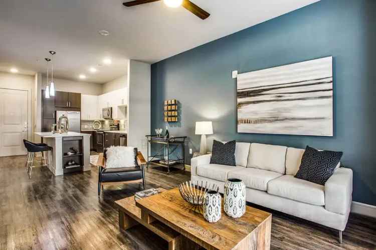 Rent Luxury Apartments Near Galleria Dallas