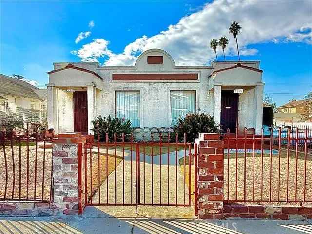 House For Sale in 1486, West 39th Street, Los Angeles, California