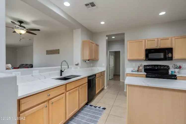 Buy Charming Home in Rancho Sahuarita with Modern Amenities