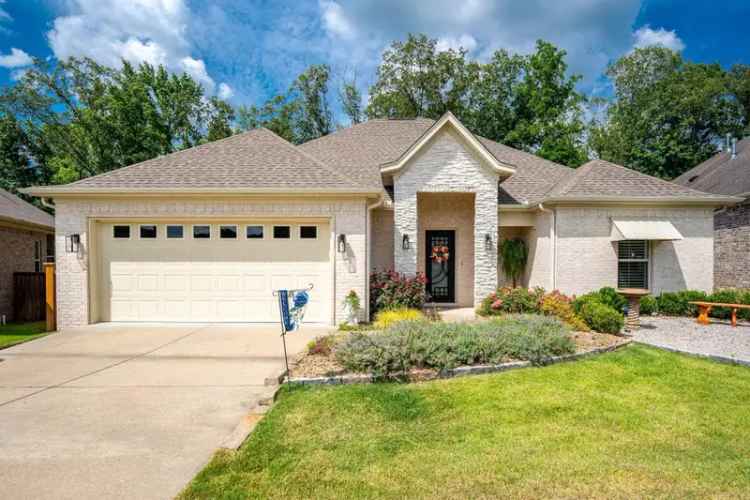 House For Sale in Sherwood, Arkansas