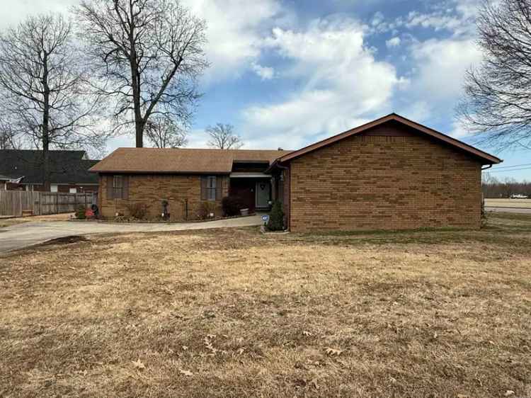 House For Sale in 1201, Asa Drive, Paragould, Arkansas