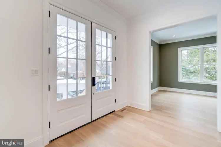 House For Sale in 5127, 33rd Street Northwest, Washington, District of Columbia