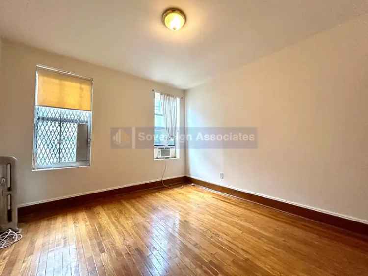 Rent 2 Bedroom Apartment Near Columbia University with Renovated Features