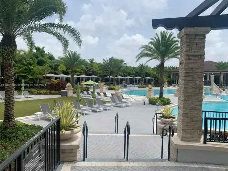 Rent Spacious Apartment Unit with Balcony in Doral