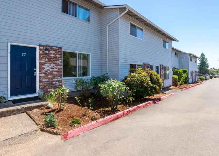 Rent Apartments in Oregon City with Spacious Living and Great Amenities