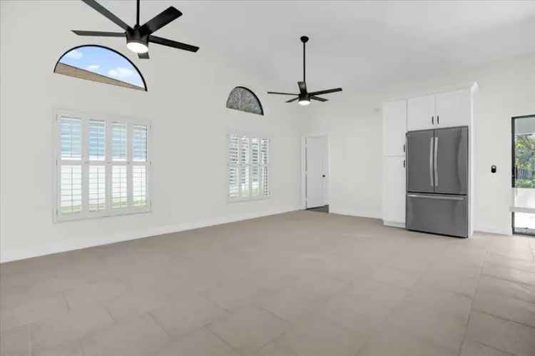 Rent 3 Bedroom Home Near New Smyrna Beach with Modern Features