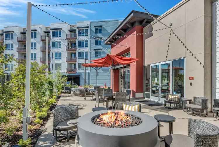 Rent Galloway Apartments in Pleasanton with Modern Amenities