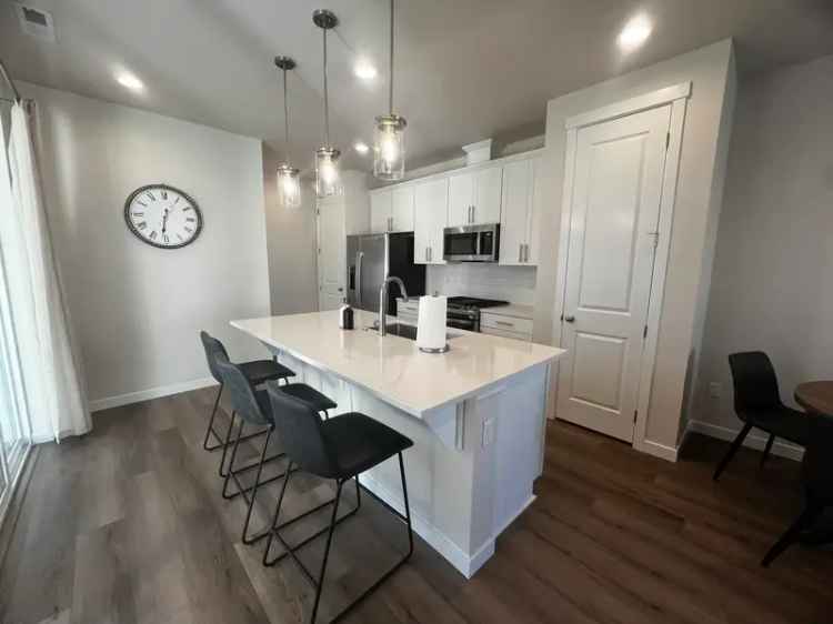 Rent Brand New Fully Furnished Townhouse in Star Idaho with Great Features