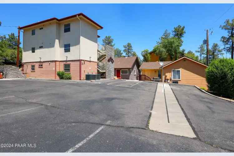 Multi Family Investment Opportunity in Prescott with Six Units and Great Visibility