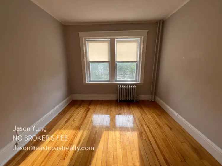 Rent a Giant 2 Bedroom Apartment in Jamaica Plain with Great Features