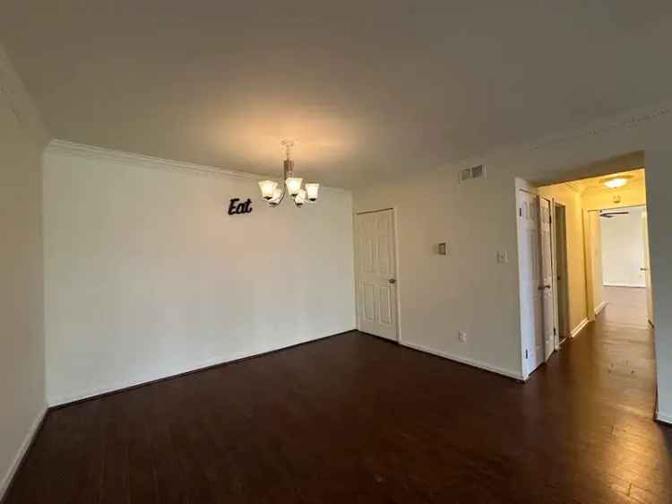 Rent Spacious Two Bedroom Apartment Unit with Modern Amenities