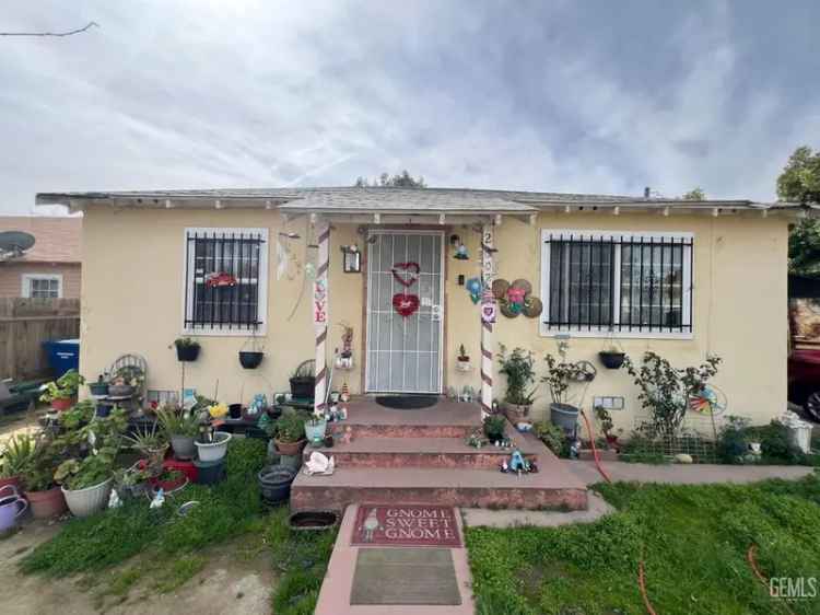 House For Sale in 2007, Oregon Street, Bakersfield, California