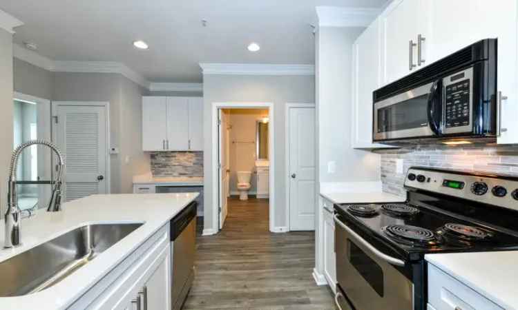 Rent Apartments with Resort Amenities in Atlanta