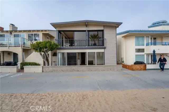 House For Sale in Newport Beach, California