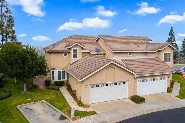 House For Sale in 6147,6153, East Garnet Circle, Anaheim, California