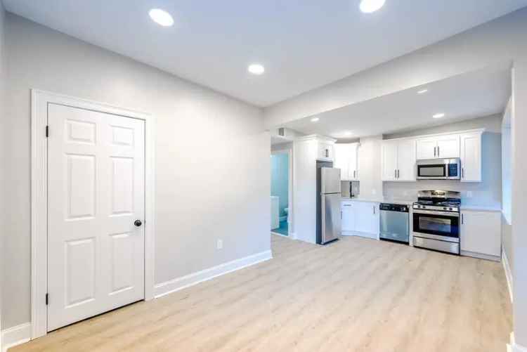 Rent Renovated Apartment Unit with 4 Bedrooms and 2 Baths Between Inman and Kendall Squares