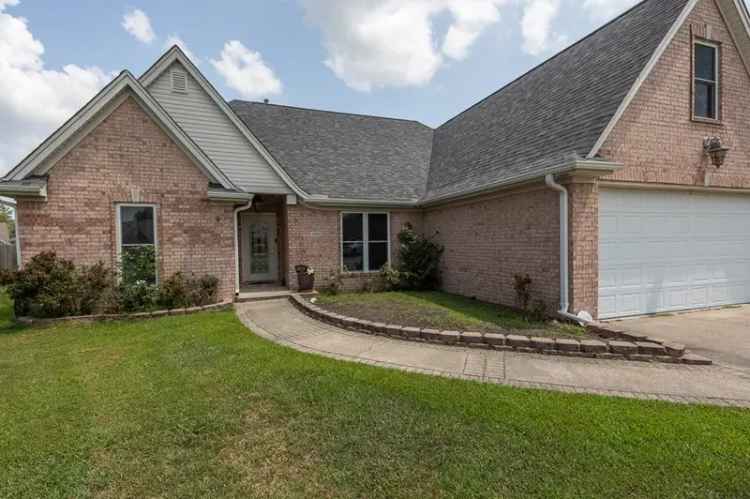 House For Sale in 1409, Ashwood Circle, West Memphis, Arkansas