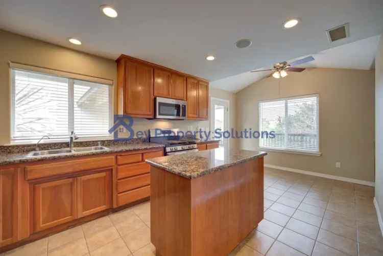 Rent 3 Bedroom Home in Arroyo Grande with Modern Comforts and Space