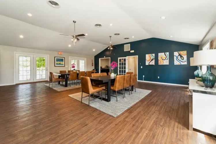 Rent Hyde Park Townhomes Apartments in Chester VA with Modern Amenities