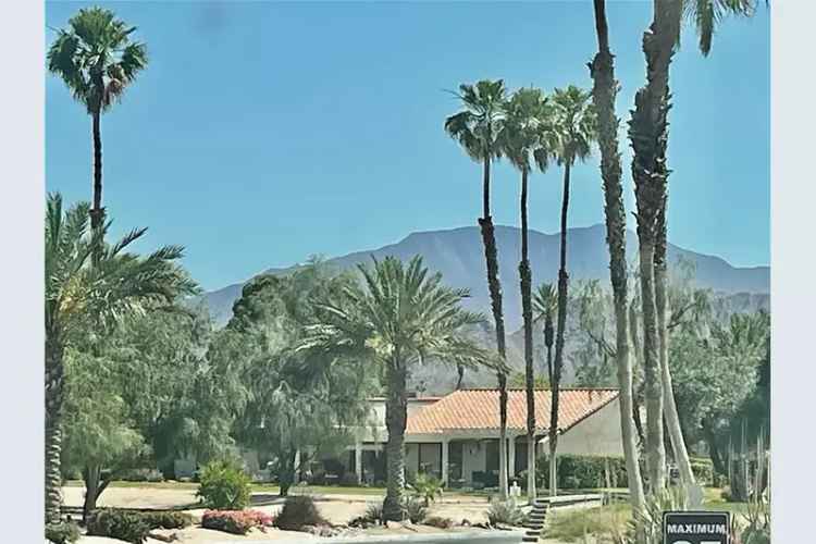 Buy spacious condo in Palm Desert Resort Country Club with stunning views