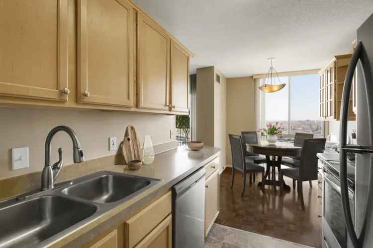 Rent Smoke-Free Apartments in Edina Towers with Pet-Friendly Policies