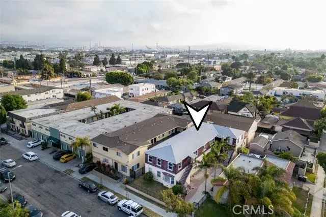 House For Sale in 1885, Chestnut Avenue, Long Beach, California