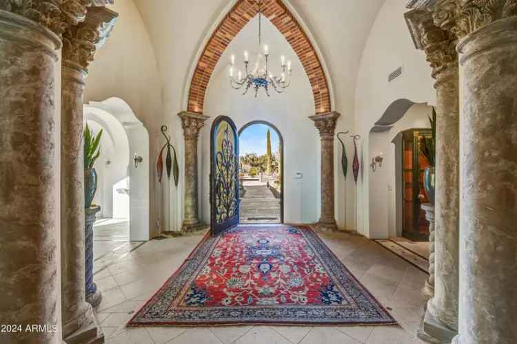 Luxury estate for sale in Paradise Valley with stunning features