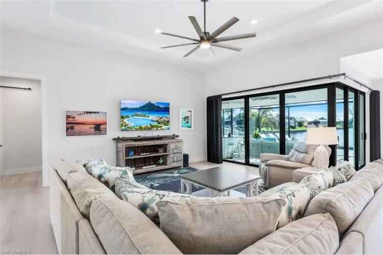 Buy stunning waterfront house in Florida with pool and boat dock