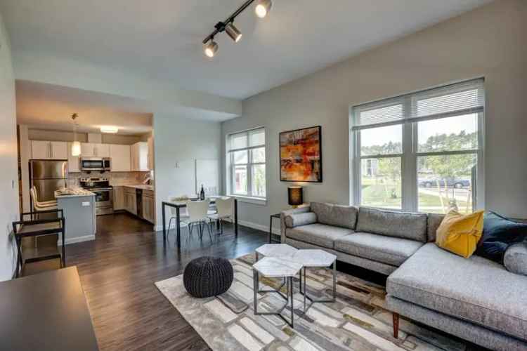 Rent Apartments in Island Creek Village with Modern Features and Amenities