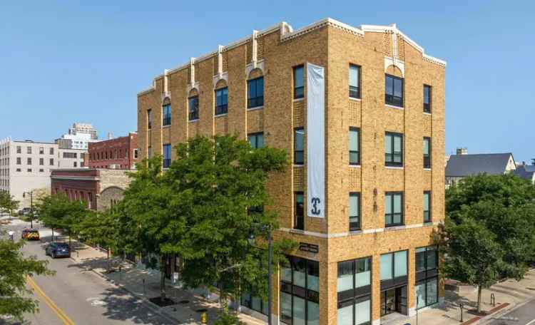 Rent Urban Loft Apartments in Firestone with Modern Amenities