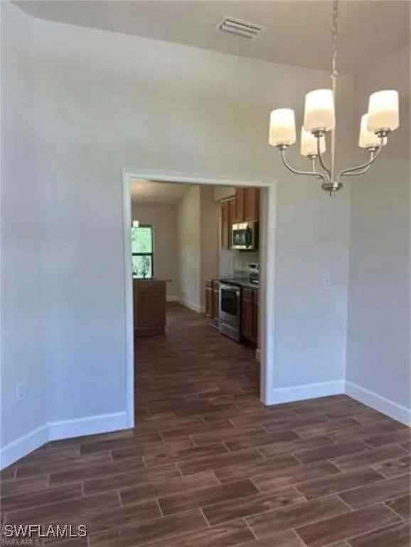 Rent Spacious 4 Bedroom Den House in Quiet Lehigh Acres Neighborhood