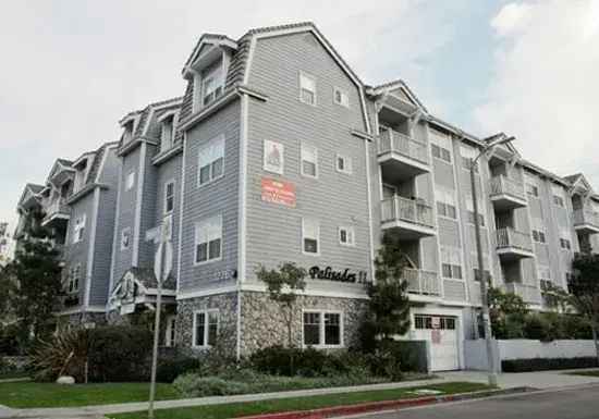 Rent Luxury Apartments near Campus in The Palisades with Great Amenities