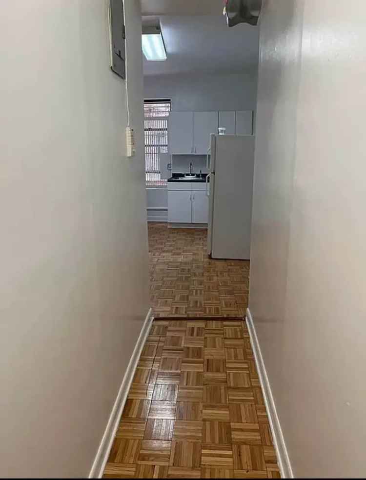 Rent Apartment Unit in NYC - Fully Renovated 3 Bedrooms Near NYU