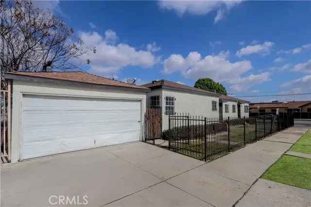 House For Sale in 1401, West 88th Place, Los Angeles, California