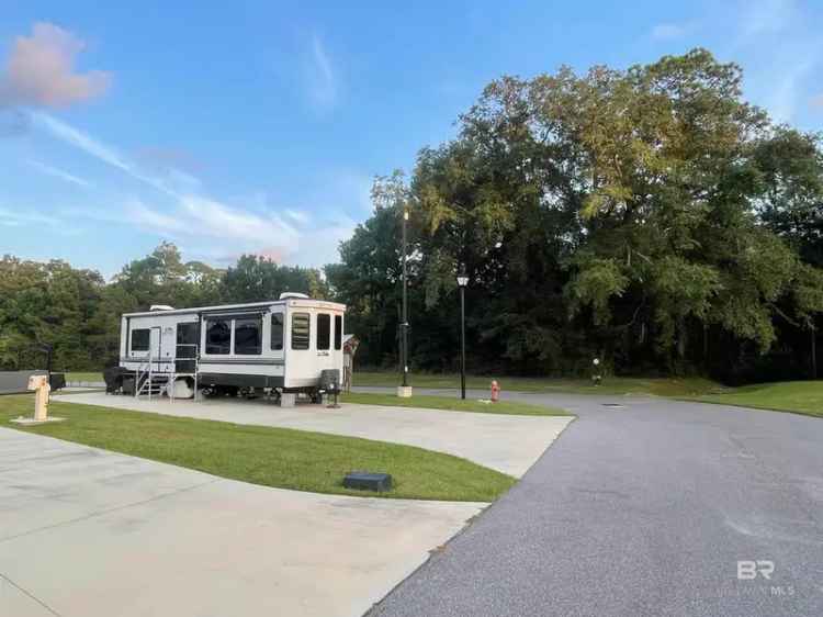 Buy RV Lot in Gulf Shores with Resort Amenities and Nearby Attractions